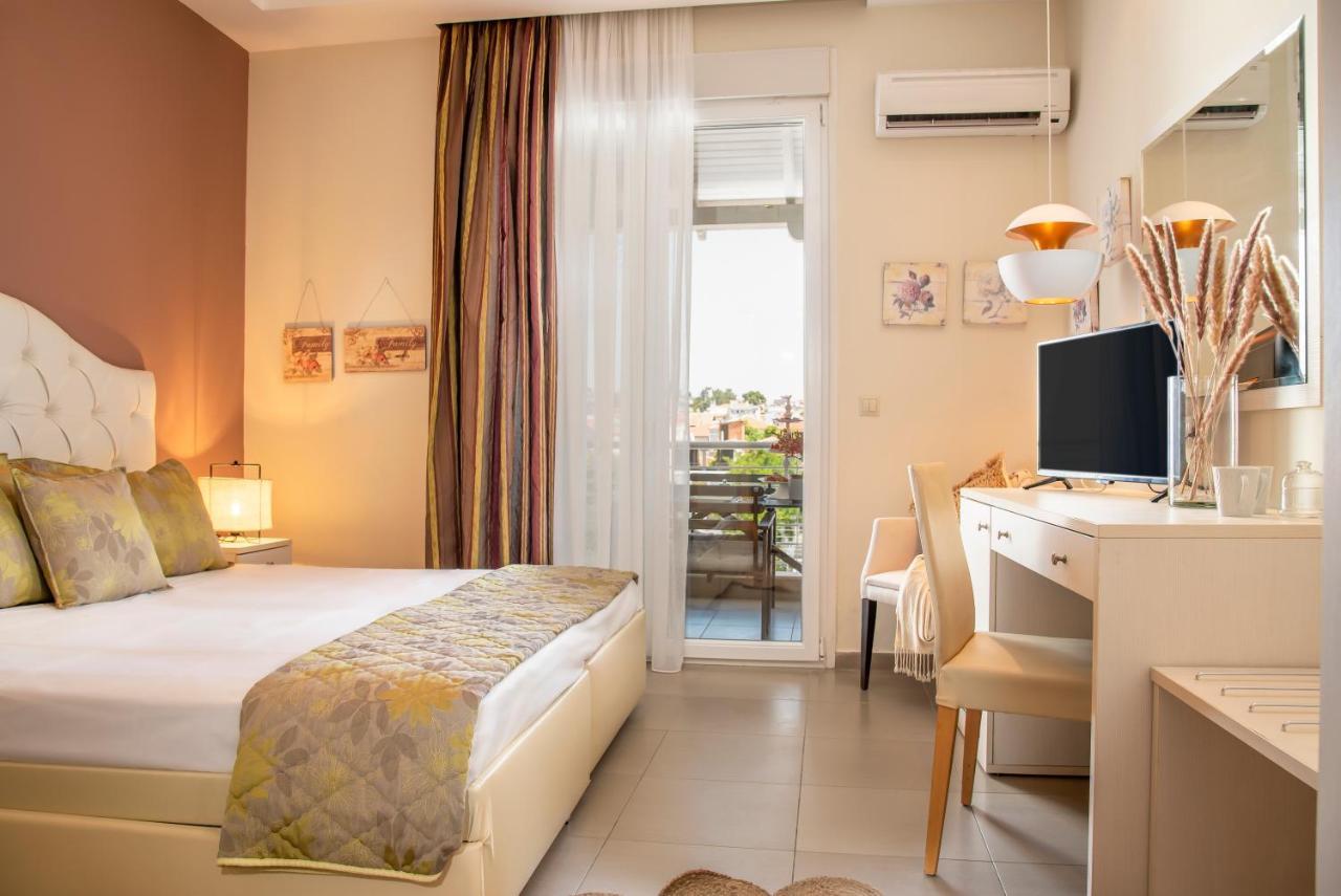 Aqua Mare Hotel Nea Kallikrateia Dış mekan fotoğraf